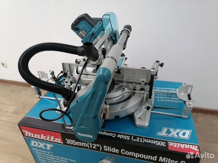 Торцовочная пила Makita LS1219L (новая)