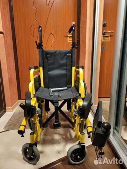 Инвалидная коляска для детей