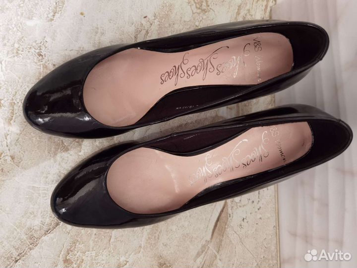 Туфли черные лаковые Marks&Spenser новые