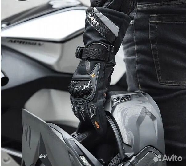 Перчатки для сноуборда с защитой