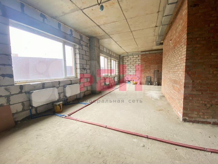 Торгово-офисное в новом доме с отд входом 83.4 квм