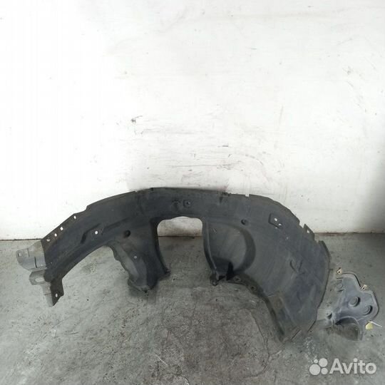 Подкрылок передний правый Nissan X-Trail T31