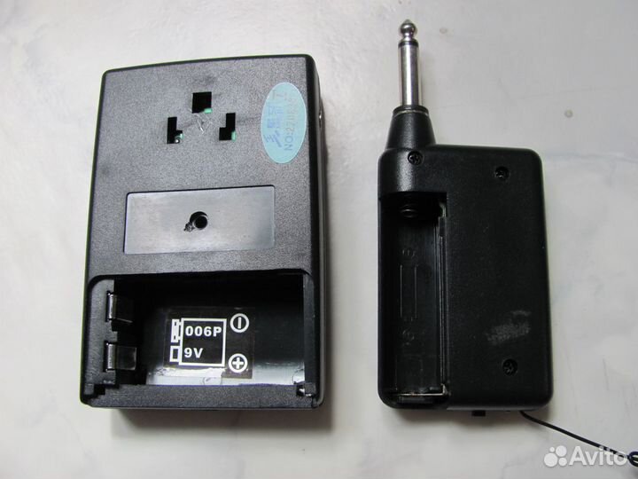 Микрофон-петличка беспроводной