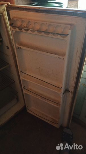 Холодильник Днепр 2м бу рабочий