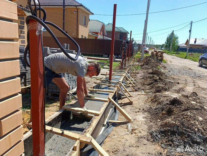 Забор евроштакетник с фундаментом под ключ