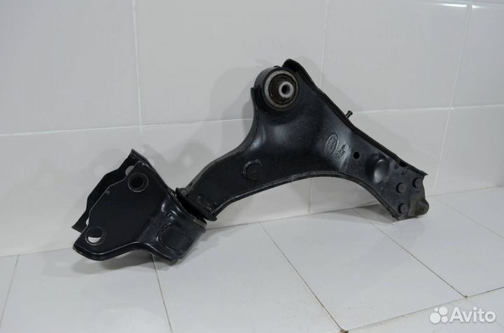 Рычаг нижний передний левый Land Rover Discovery