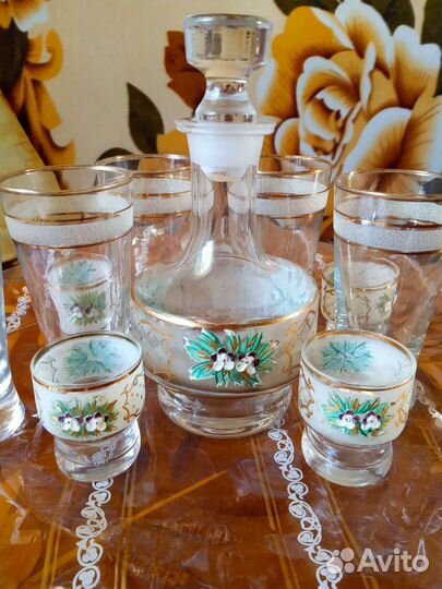 Набор графин и рюмки, стаканы (новый)