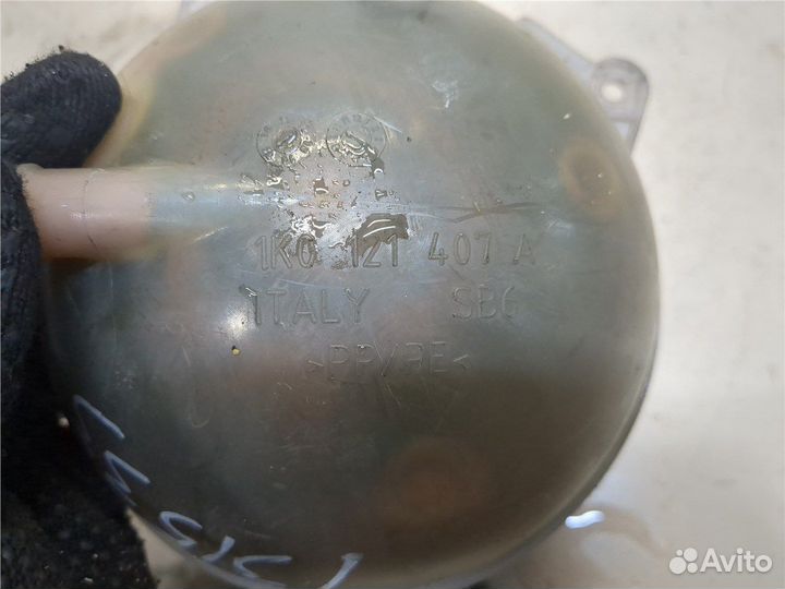 Бачок расширительный Skoda Octavia (A5), 2011