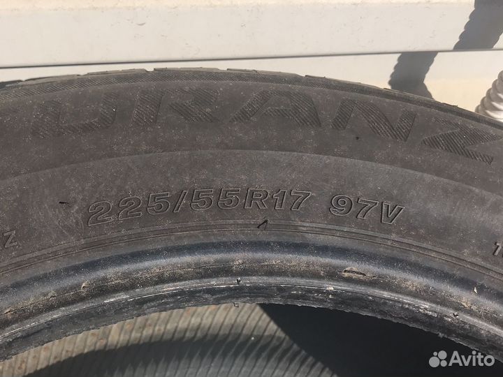 Bridgestone Turanza T001 225/55 R17