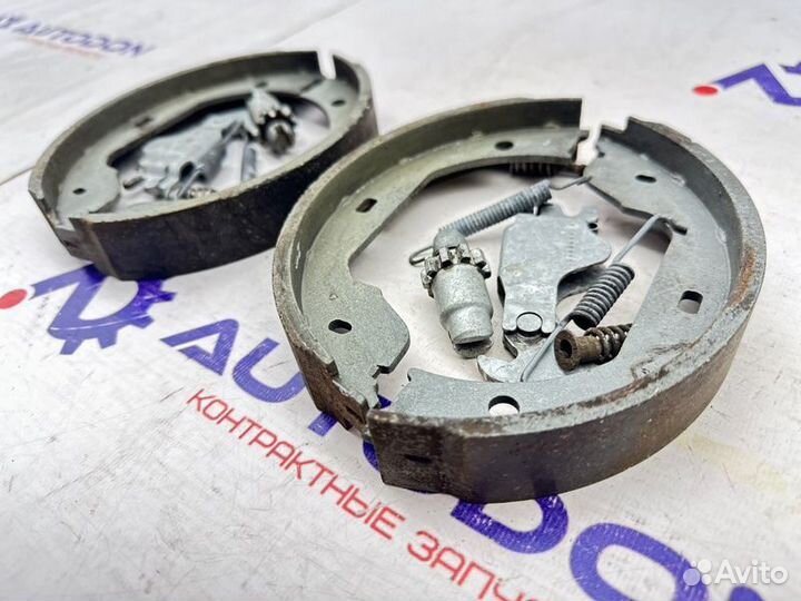 Колодки ручника Bmw X5 E53