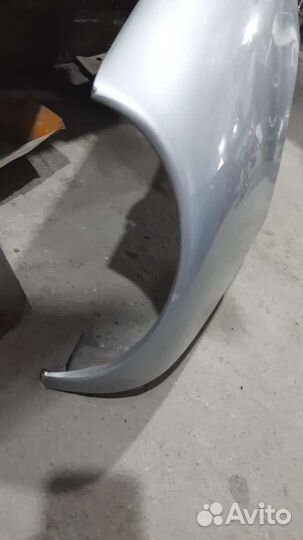 Переднее левое крыло на мерседес 210 дорестайл