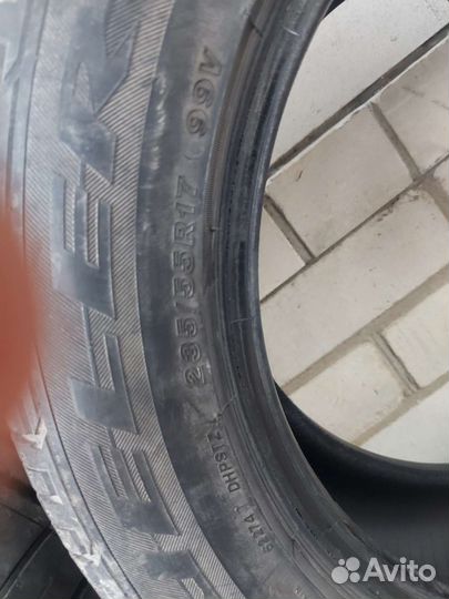 Bridgestone Dueler H/P 235/55 R17