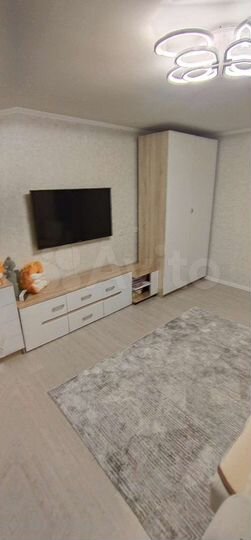 3-к. квартира, 60,7 м², 1/10 эт.