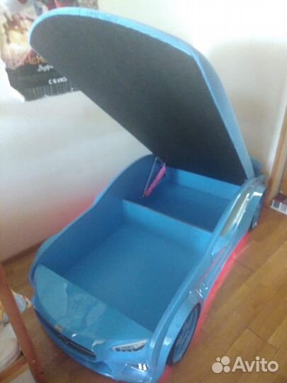 Кровать машина