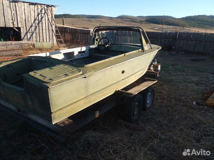 Лодка с матором