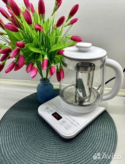 Чайник электрический с подогревом новый