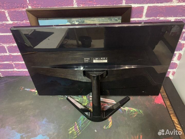 Монитор zifro 24дюйма LNF24E1701