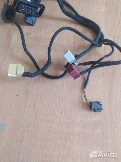 Коса(проводка) двери передний левый Volkswagen