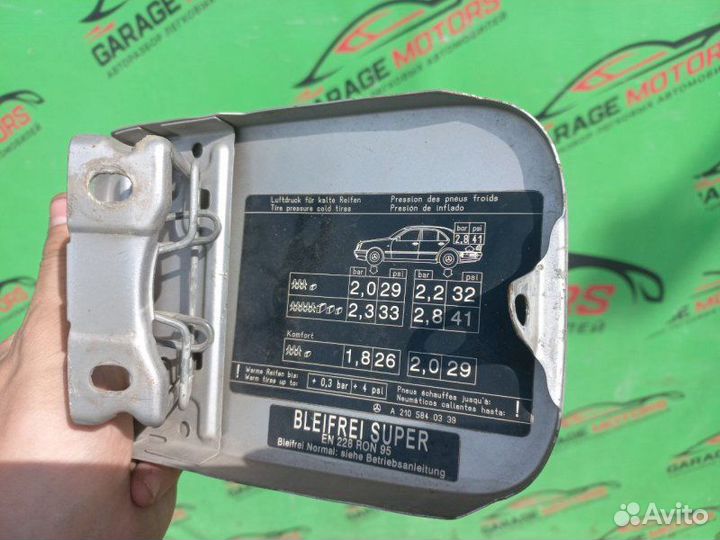 Лючок топливного бака Mercedes-Benz W210 Elegance