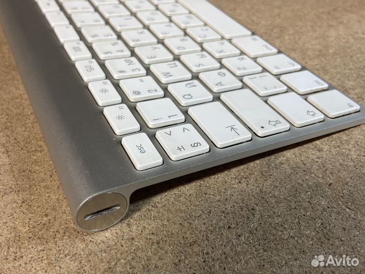 Клавиатура Apple A1314 отличное состояние