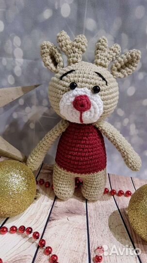 Новогодний оленёнок