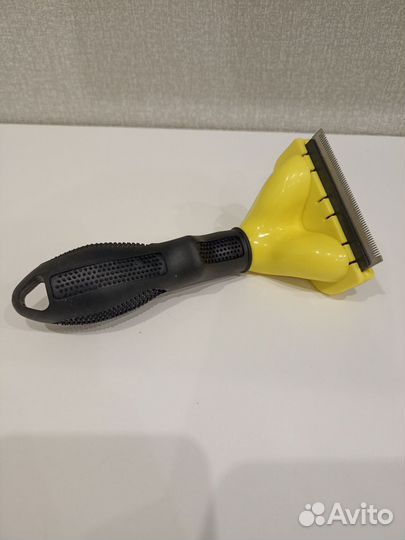 Чесалка для шерсти животных (фурминатор)