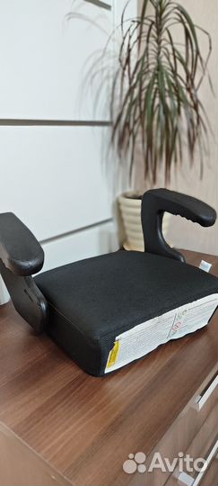Автокресло бустер с креплением isofix