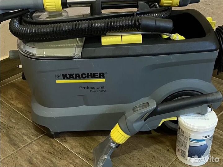 Профессиональный моющий пылесос Karcher puzzi 10/2