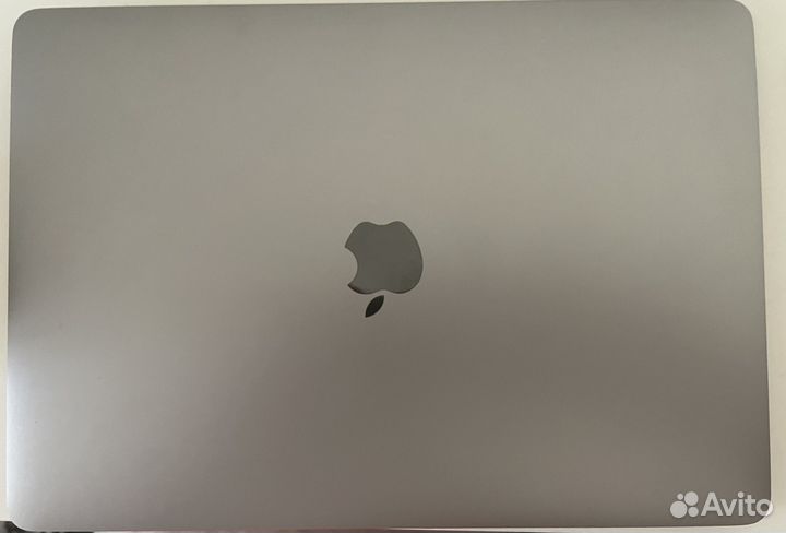 Apple MacBook Pro 13 touch bar