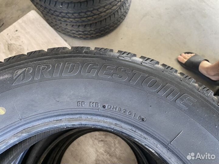 Bridgestone Winter Dueler DM-Z2 215/65 R16