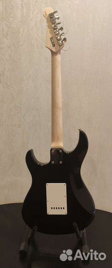 Yamaha Pacifica 112J