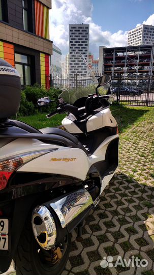 Макси скутер Honda Silver wing 600 GT