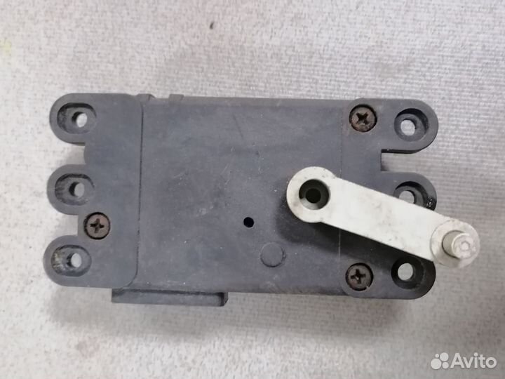 Сервопривод (моторчик заслонки печки) Haima 3