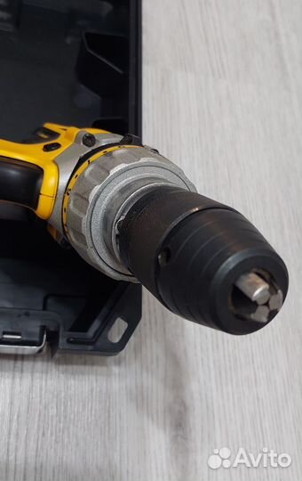 Аккумуляторная ударная дрель dewalt DC927
