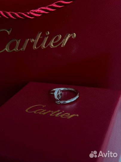 Золотое кольцо Cartier гвоздь
