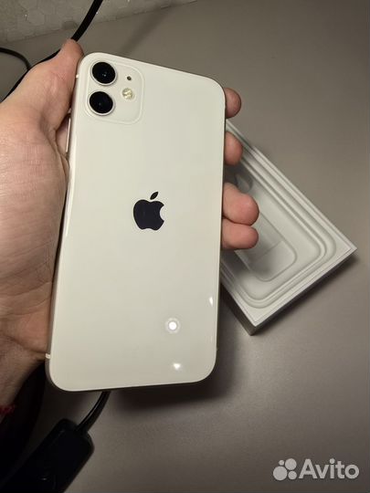 iPhone 11, 64 ГБ