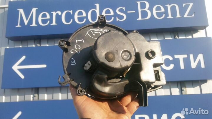 Моторчик печки mercedes-benz C W203
