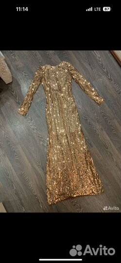 Платье в пайетках