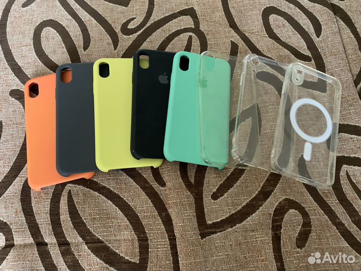 Чехлы на iPhone XR