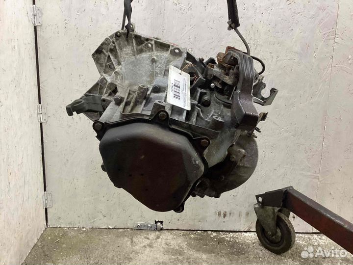 МКПП (механическая коробка переключения передач) C