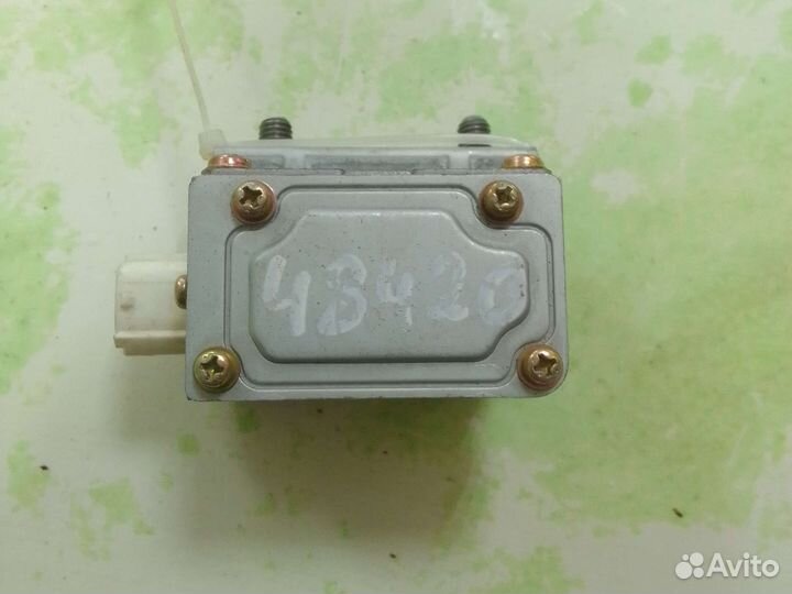 Датчик airbag Mitsubishi Pajero V75W 4M41 1999 лев