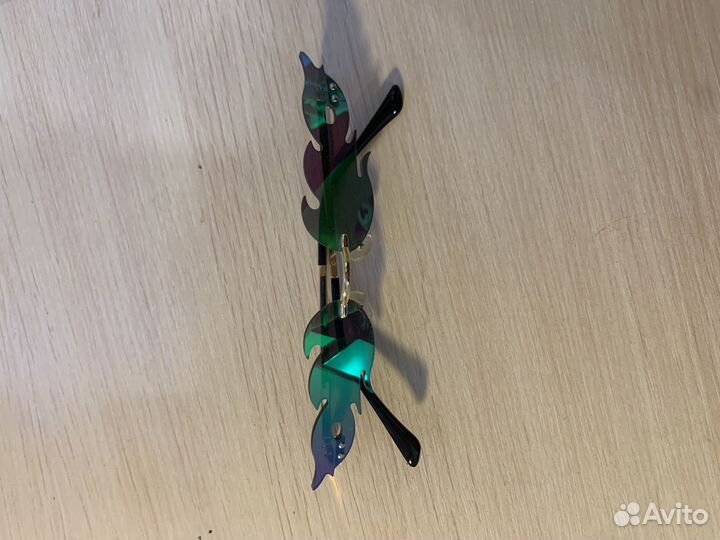 Солнцезащитные очки