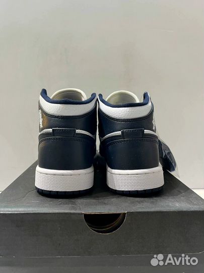 Кроссовки Nike Air Jordan 1 Mid White Obsidian