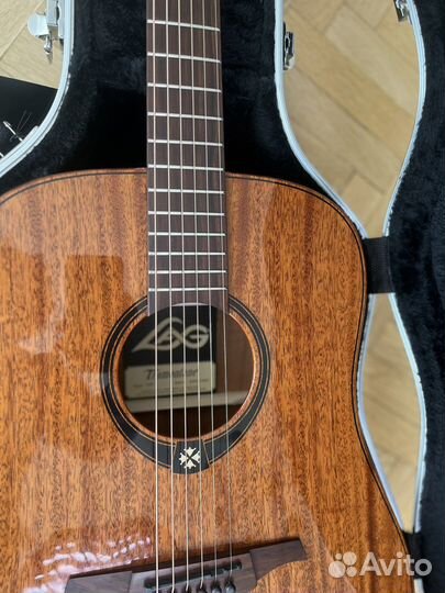 Акустическая гитара LAG (массив Кайи)