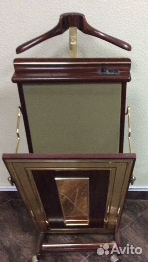 Гладилка, вешалка