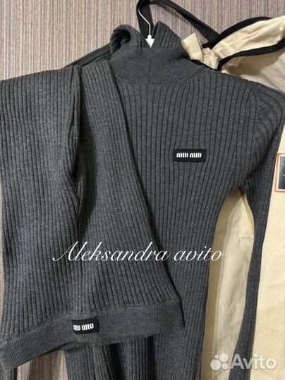 Шерстяной костюм miu miu женский