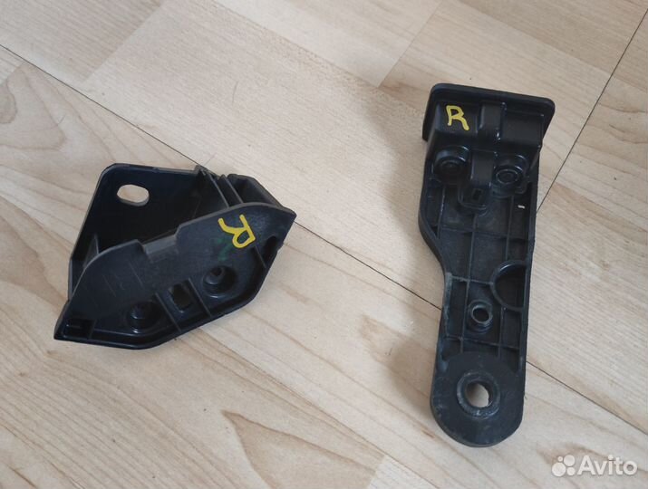 Крепление фары Hyundai Solaris 2015 рестайлинг