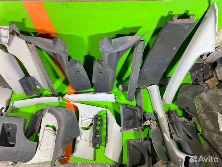 Пластик салона Ford Focus 2 седан 1.6 shda 2008