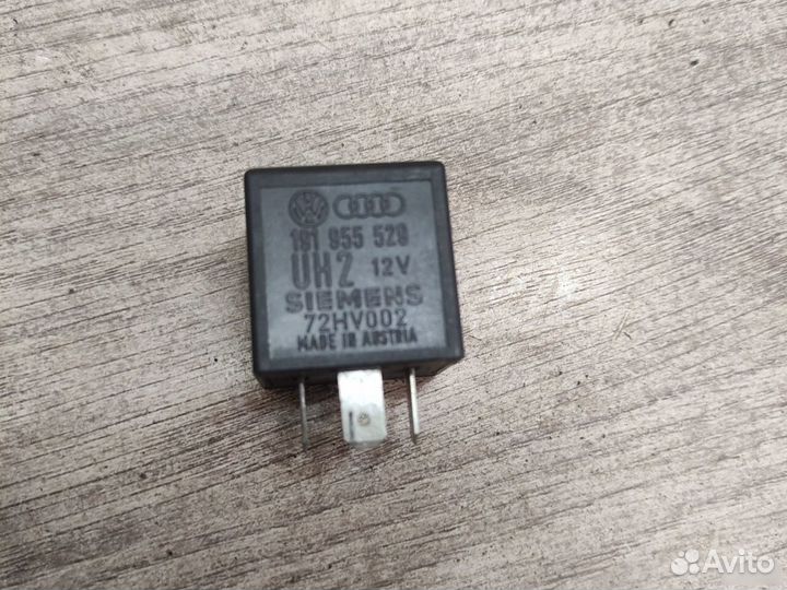 Реле стеклоочистителя VW Golf 2