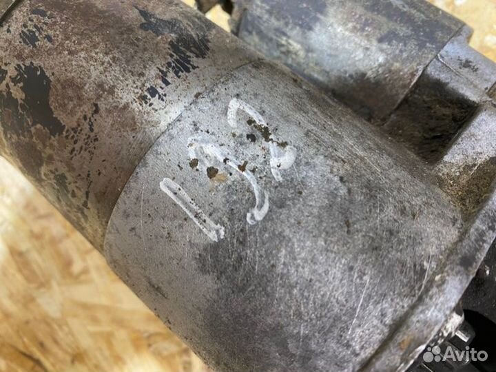 Стартер Mitsubishi Pajero 3D 1989